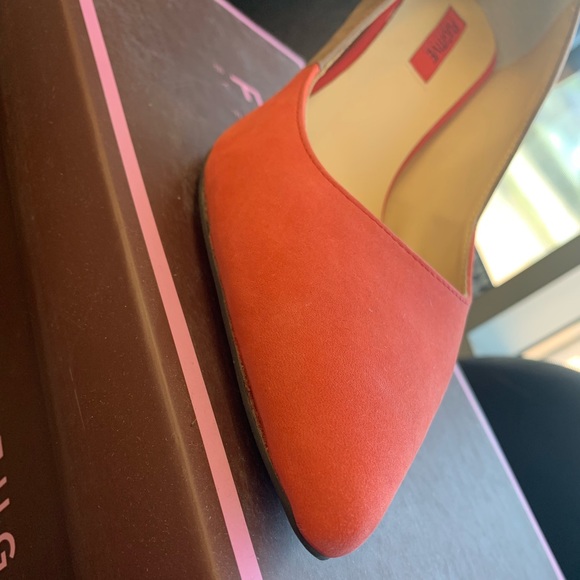 Red/Brown suede women’s pumps - Picture 4 of 5